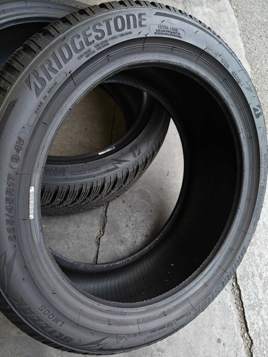 Комплект R17 225/45 Bridgestone Blizzak LM005 замові шини