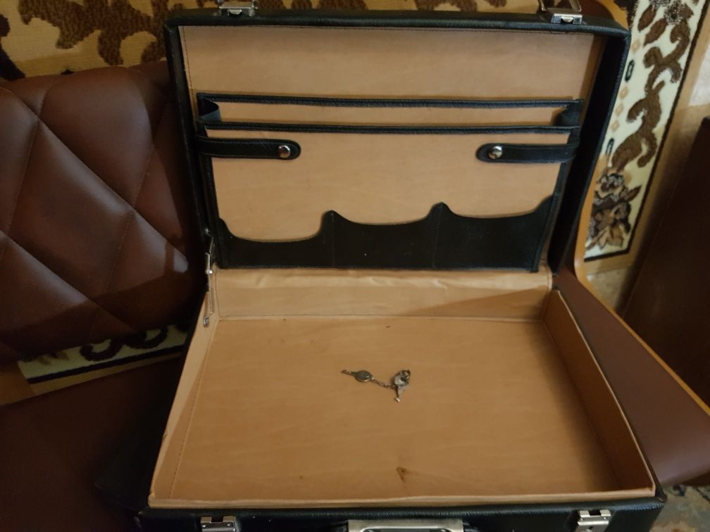 чемодан саквояж дипломат каркасный 3 штуки