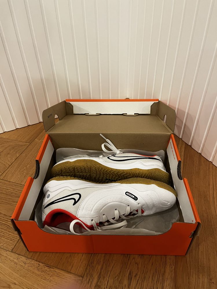 Buty halowe (halówki) NIKE jr legend 10 Academy IC