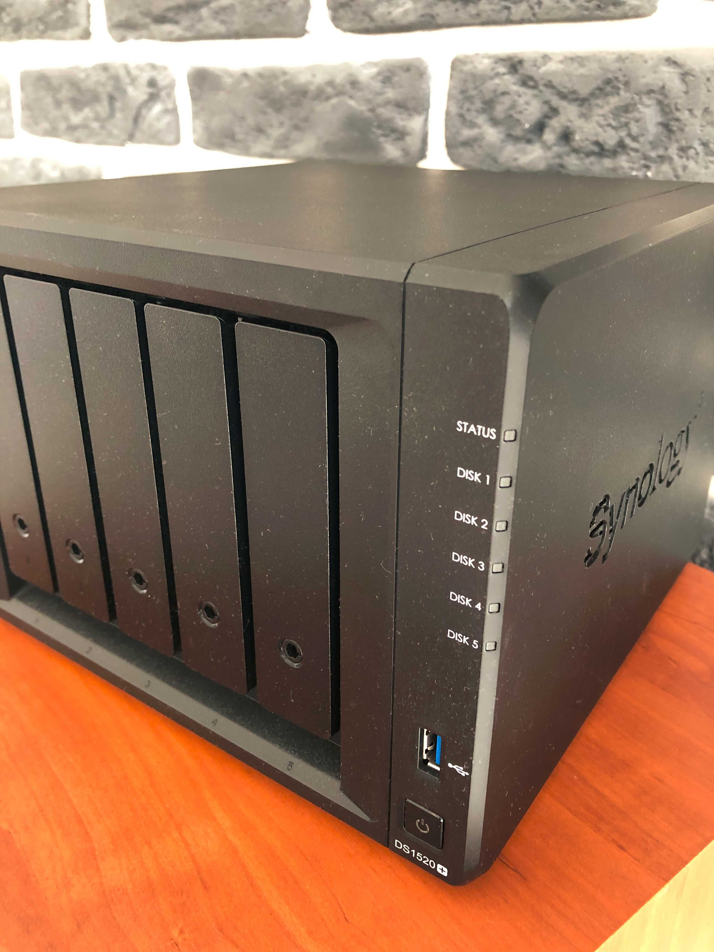 Synology DS1520+ --- DDR4 20GB --- Quad Core Intel CPU