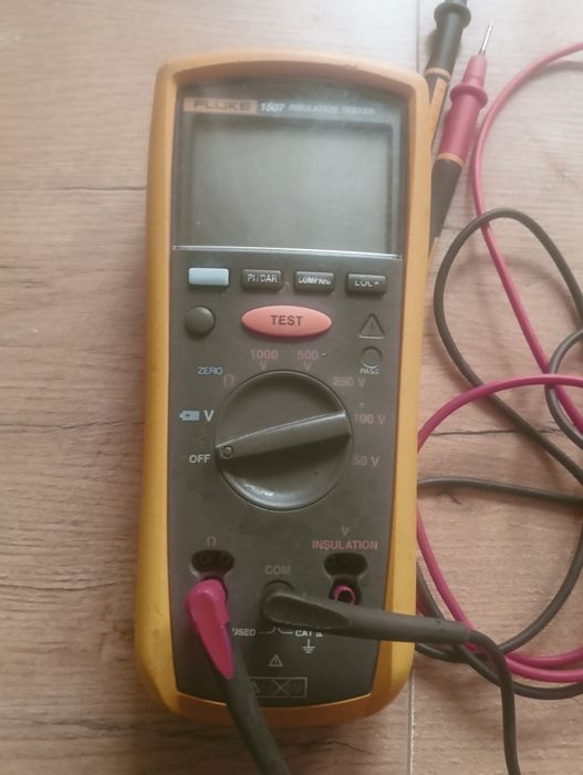 Sprzedam mierniki fluke 1507