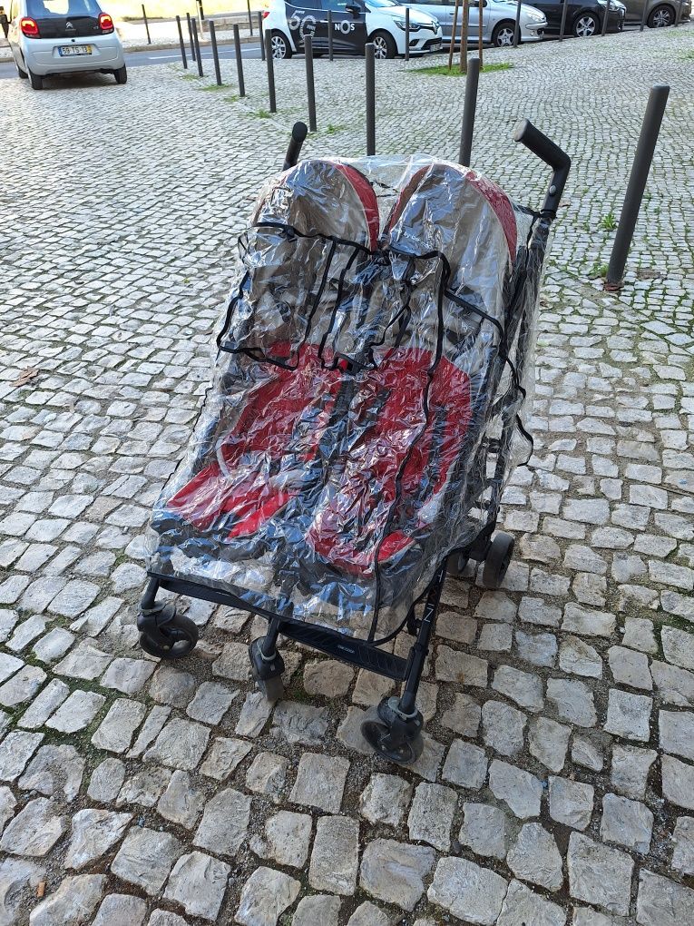 Carrinho de Gémeos