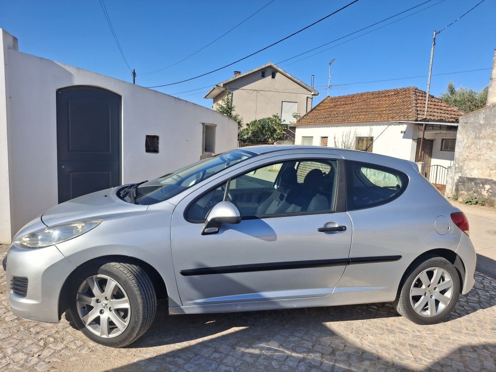 Peugeot 207 1.4 hdi 2010 comercial