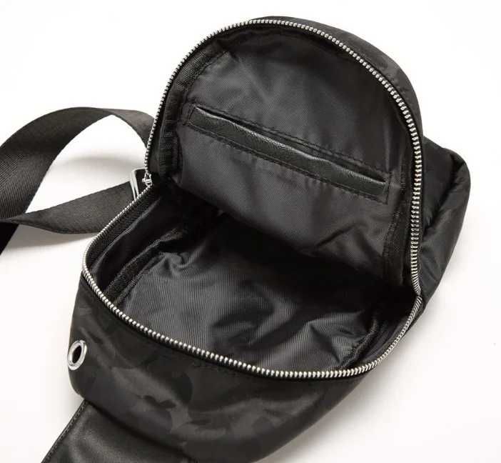 Чоловіча мужская кожаная брендовая сумка бананка на груди армійська