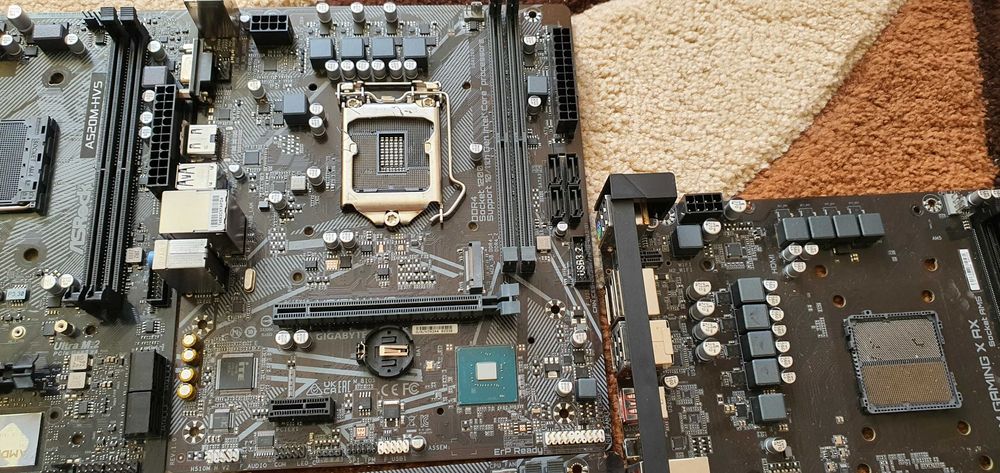Zestaw 8 płyt głównych uszkodzonych B450 A520M B650M Gigabyte ASRock