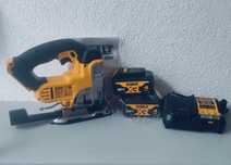 Wyrzynarka akumulatorowa 18V 2x4Ah DeWALT DCS331M2 NOWA