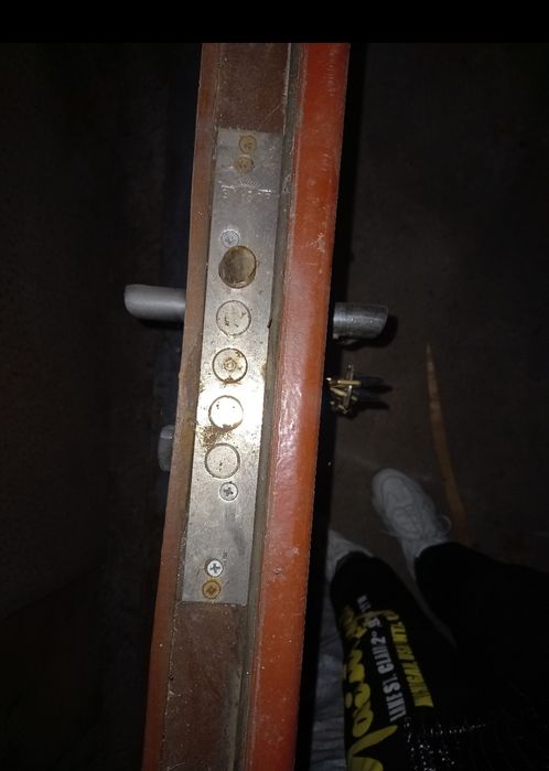 Дверь бронированная