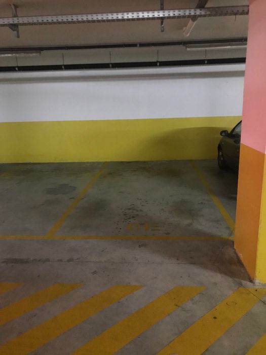 2 LUGAR DE GARAGEM OLIVEIRA DO DOURO