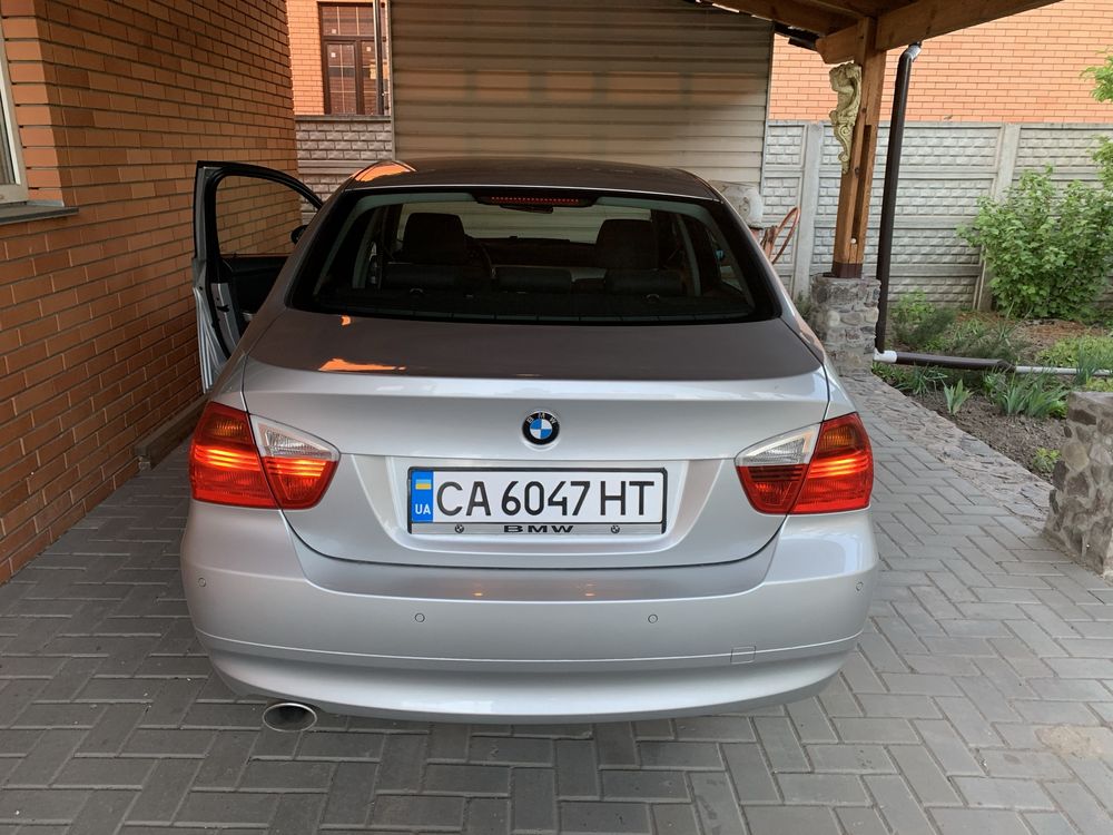 BMW 318i 2007 рік
