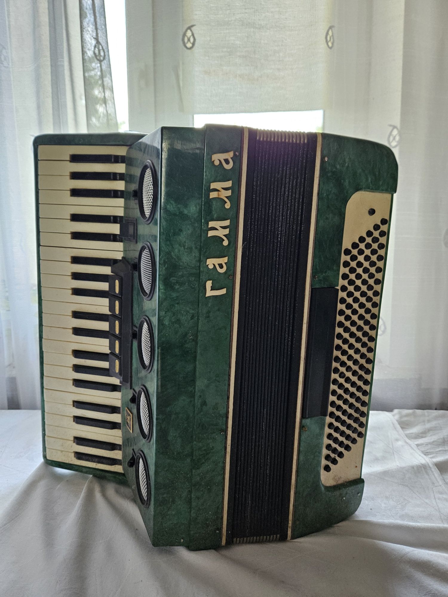 Akordeon instrument