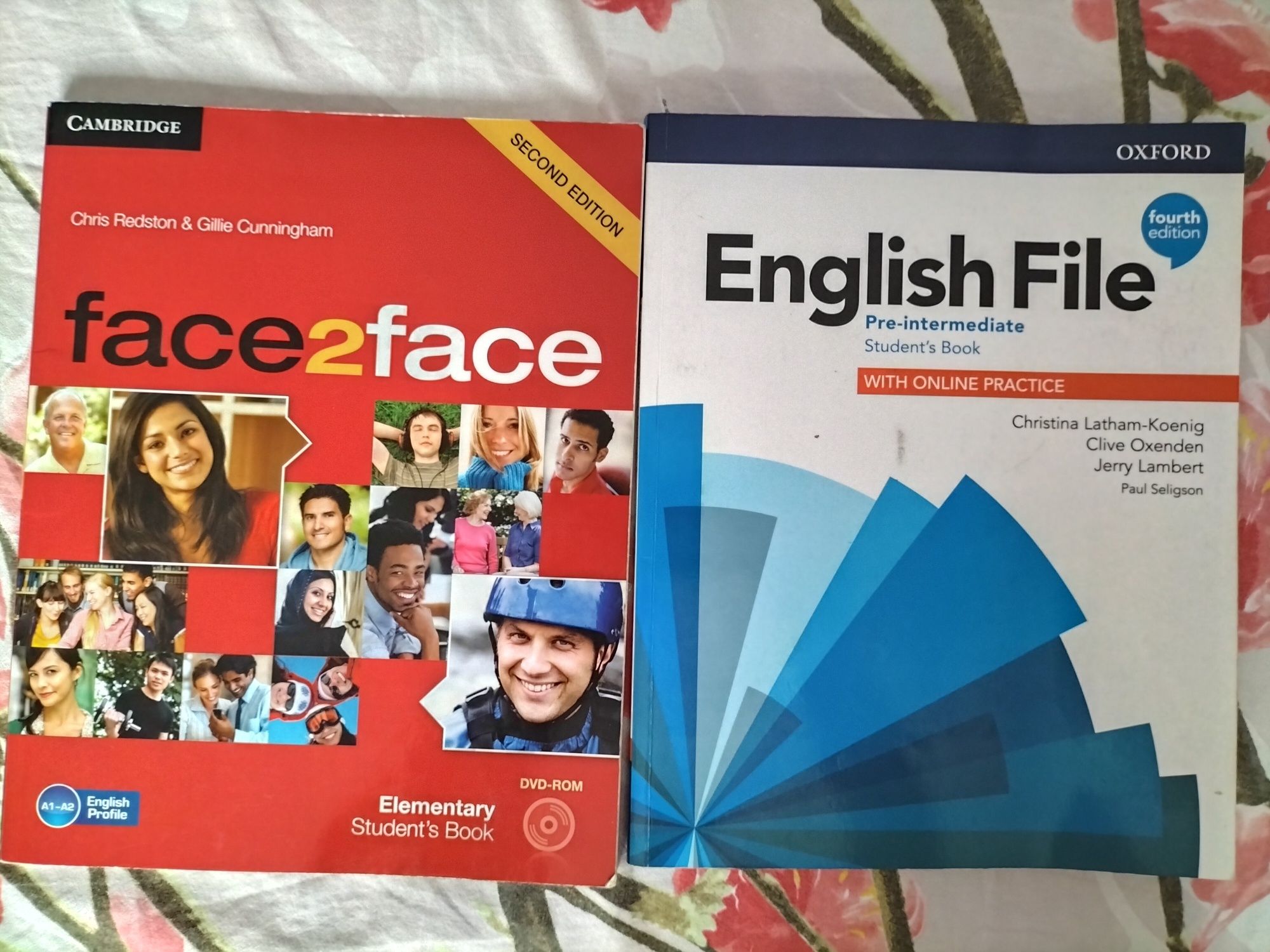 Підручники з англійської face2face, English File