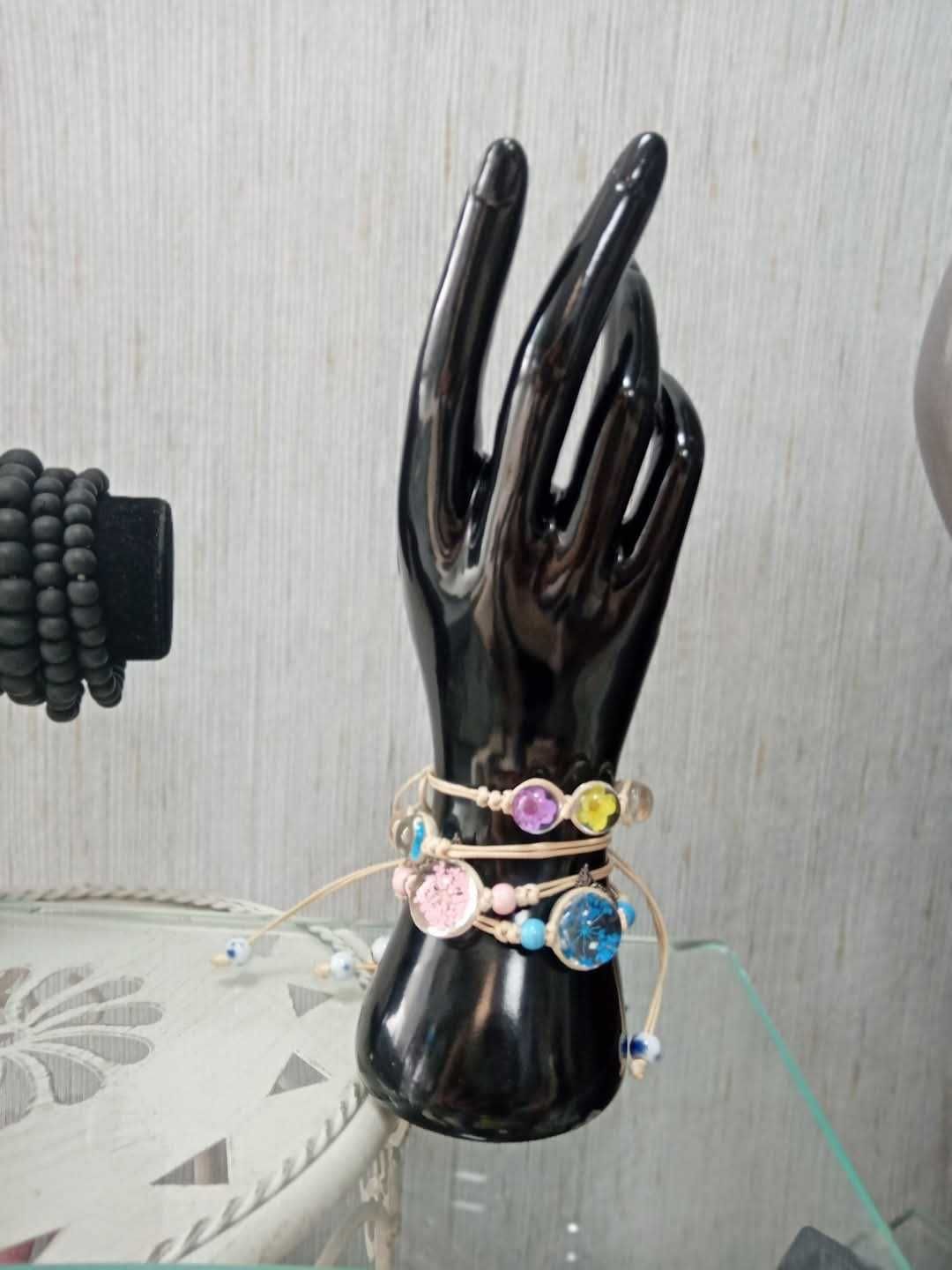 Pulseiras variadas para desocupar, fecho de loja
