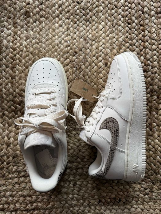 Жіночі форси Nike Air Force 1 Рідкісні Шкіра див інші оголоня є багато