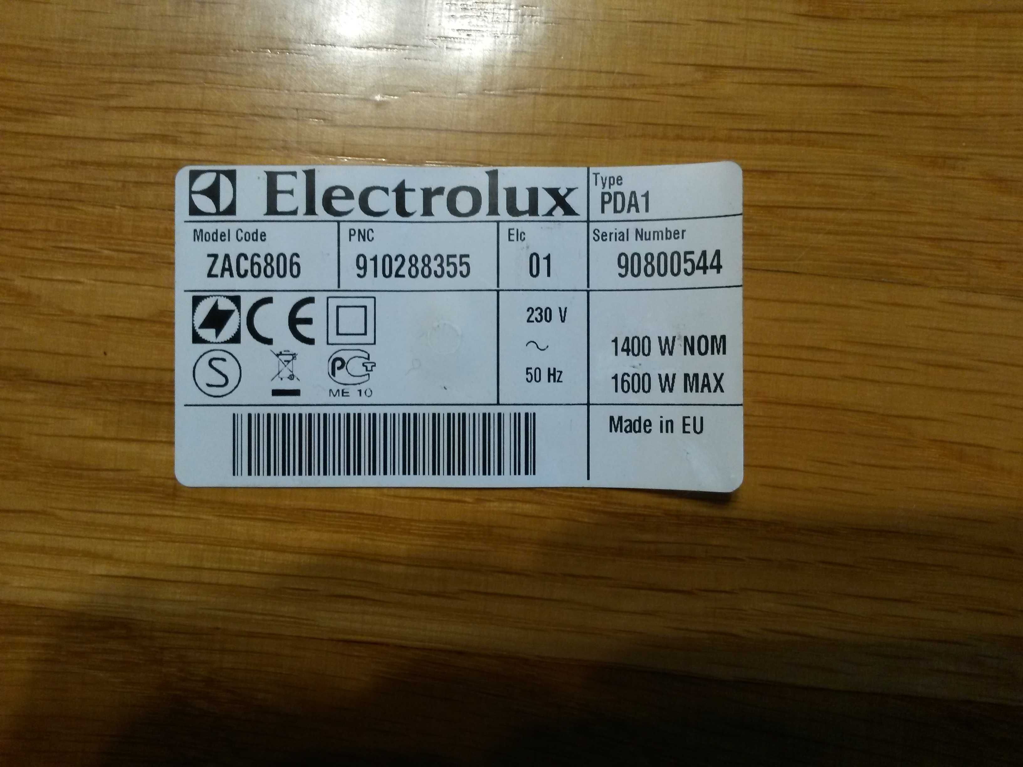 Odkurzacz Electrolux Accelerator ZAC 6806 bezworkowy części