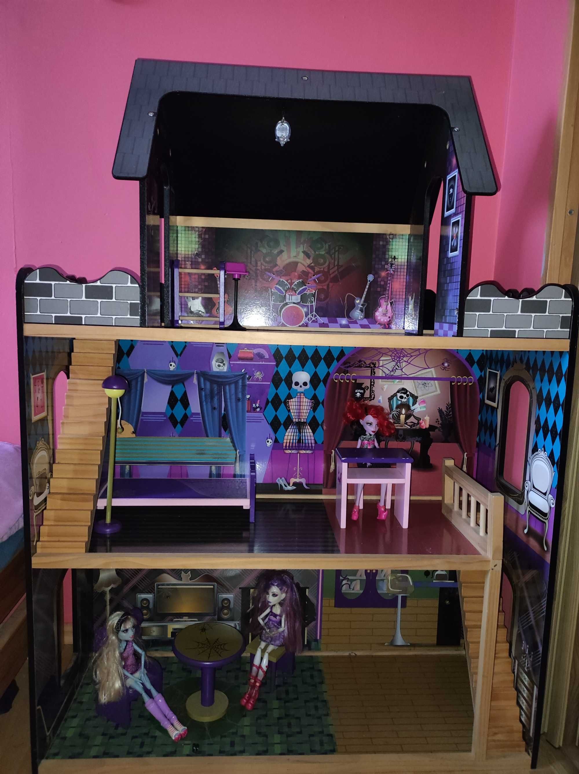 Domek dla lalek monster high