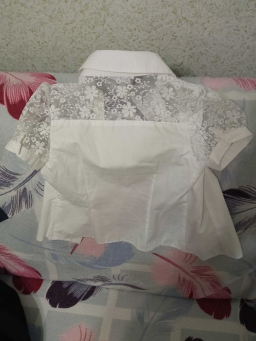 Школьная блузка белая