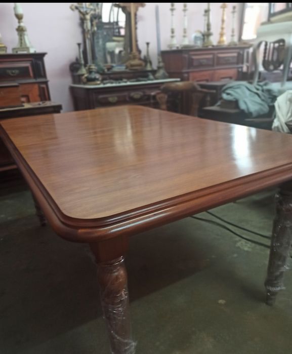 Mesa de sala de jantar