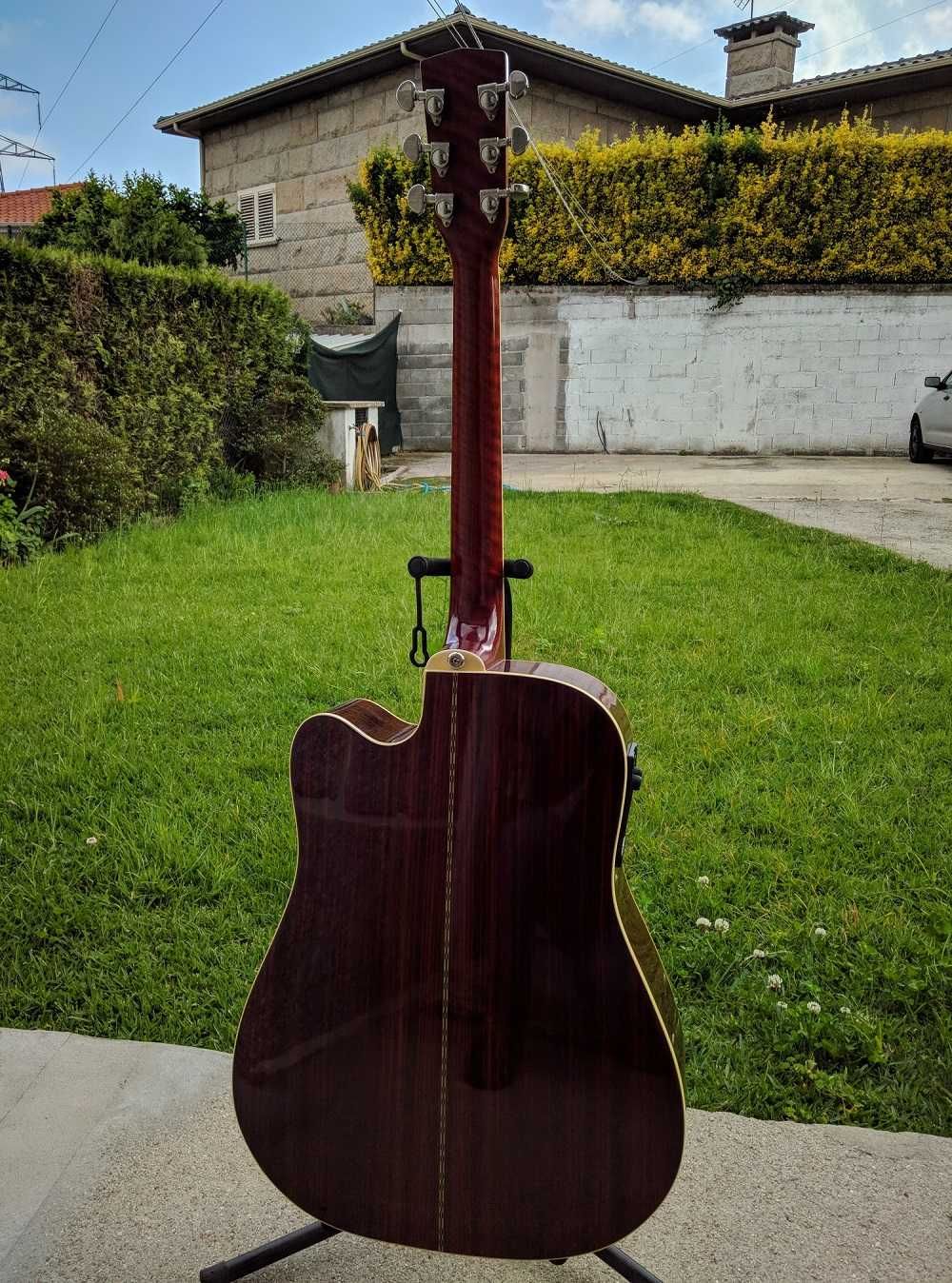 Guitarra Cort MR-740FX