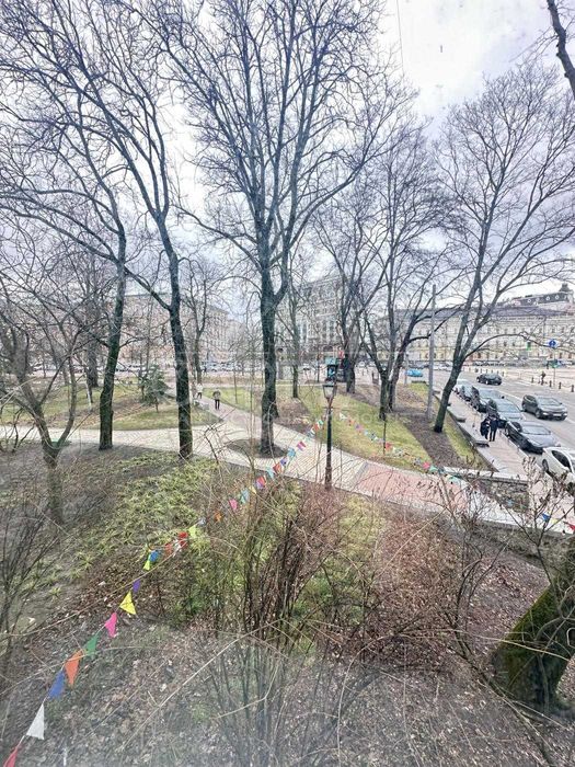 Продаж ексклюзивної квартири /вул Михайлівська 21  Майдан Незалежності