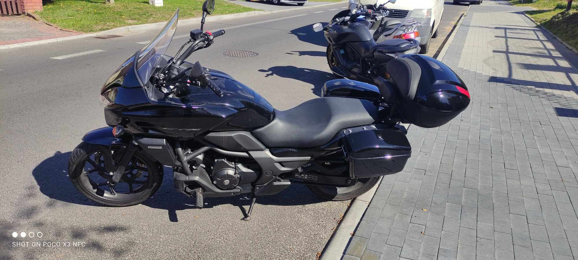 HONDA CTX 700 automat 2014 r. ABS  52 000 km zamiana transport