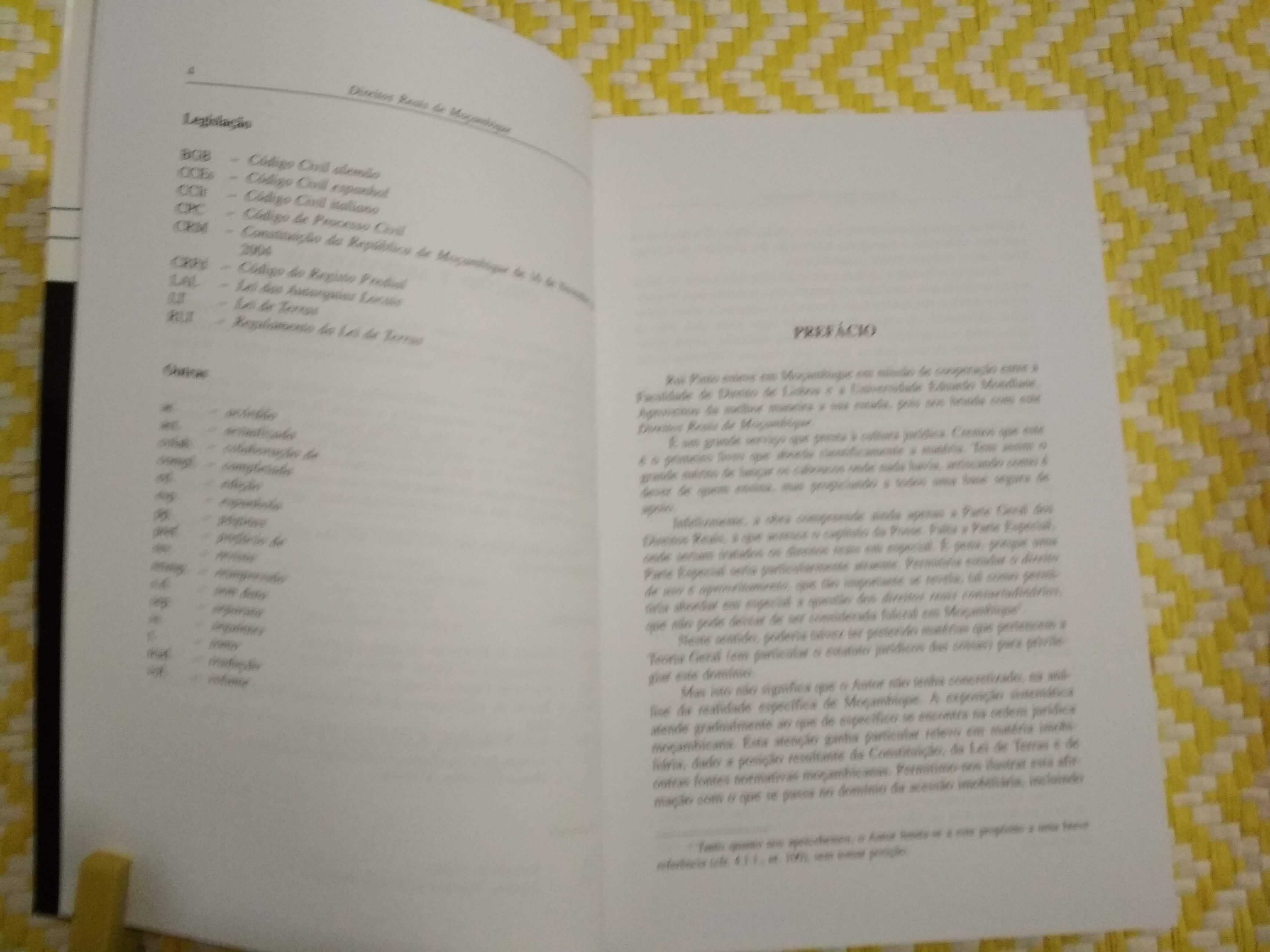 DIREITOS REAIS DE MOÇAMBIQUE
Estudos de Direito Africano