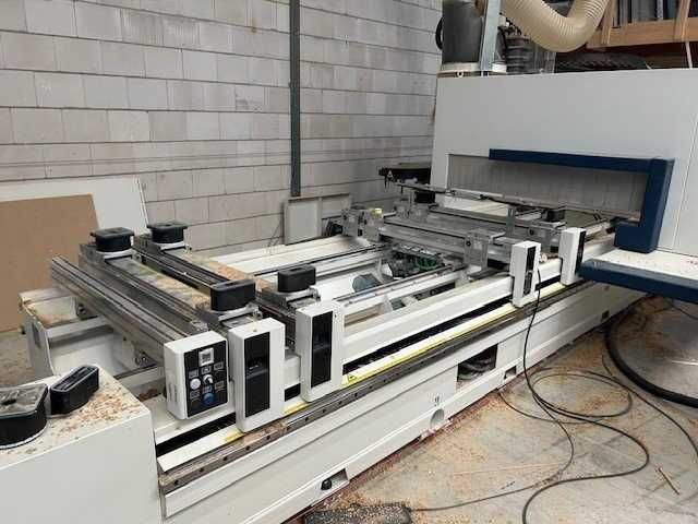 5 osiowe CNC SCM Accord  (osobno program do schodów ).
