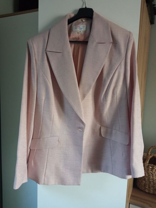Komplet elegancka marynarka i spodnie w kant rozmiar 46