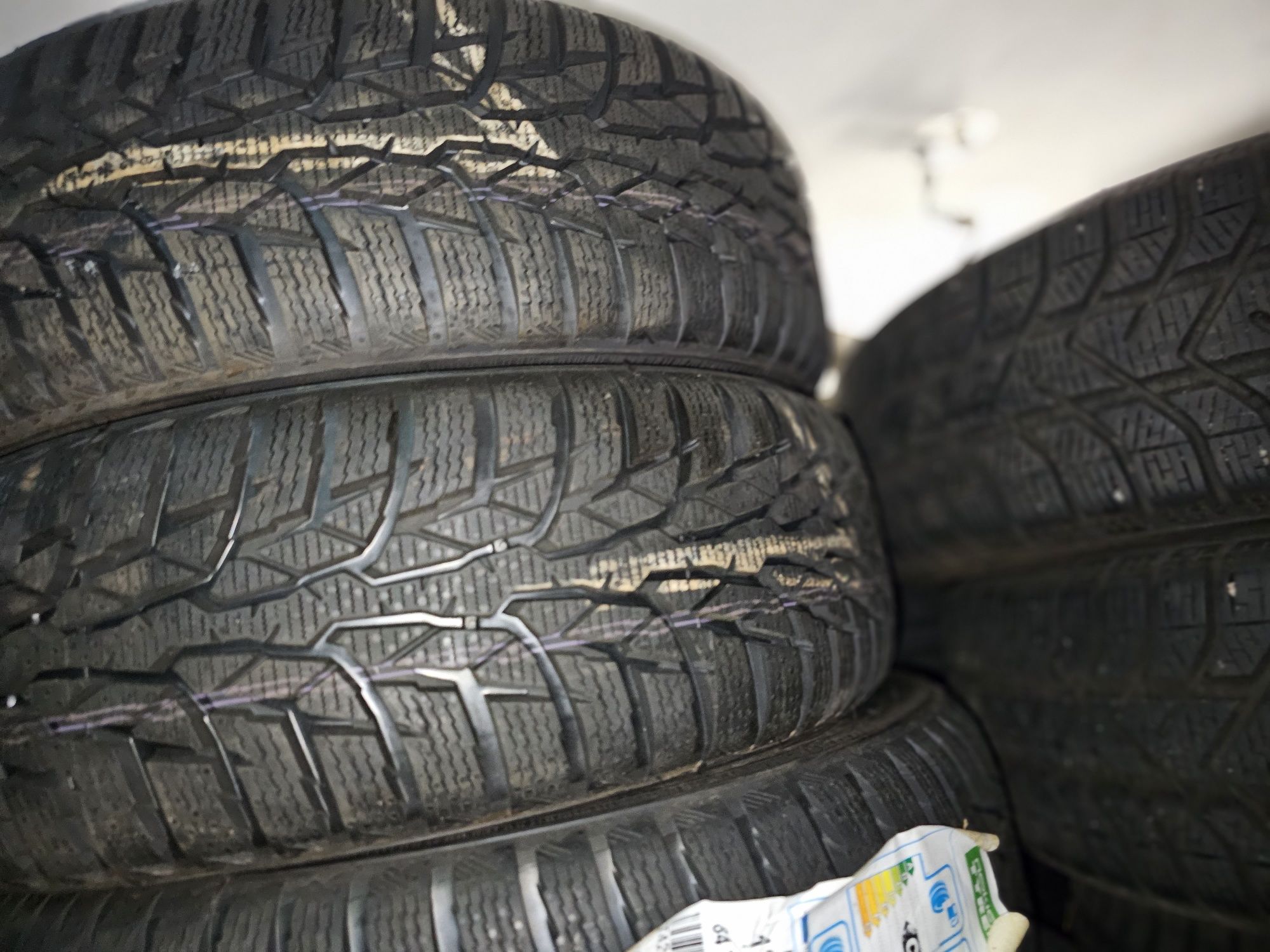 Opony zimowe 175/65/15 Nokian WR D4 nowe lezakowane