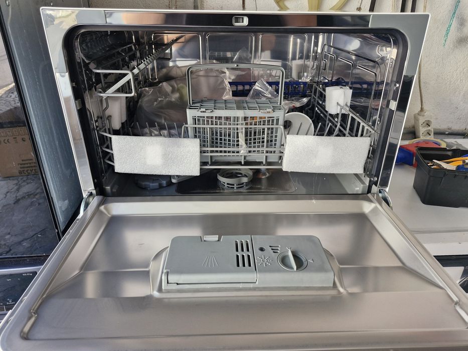 Oportunidade Máquina de lavar loiça becken bancada