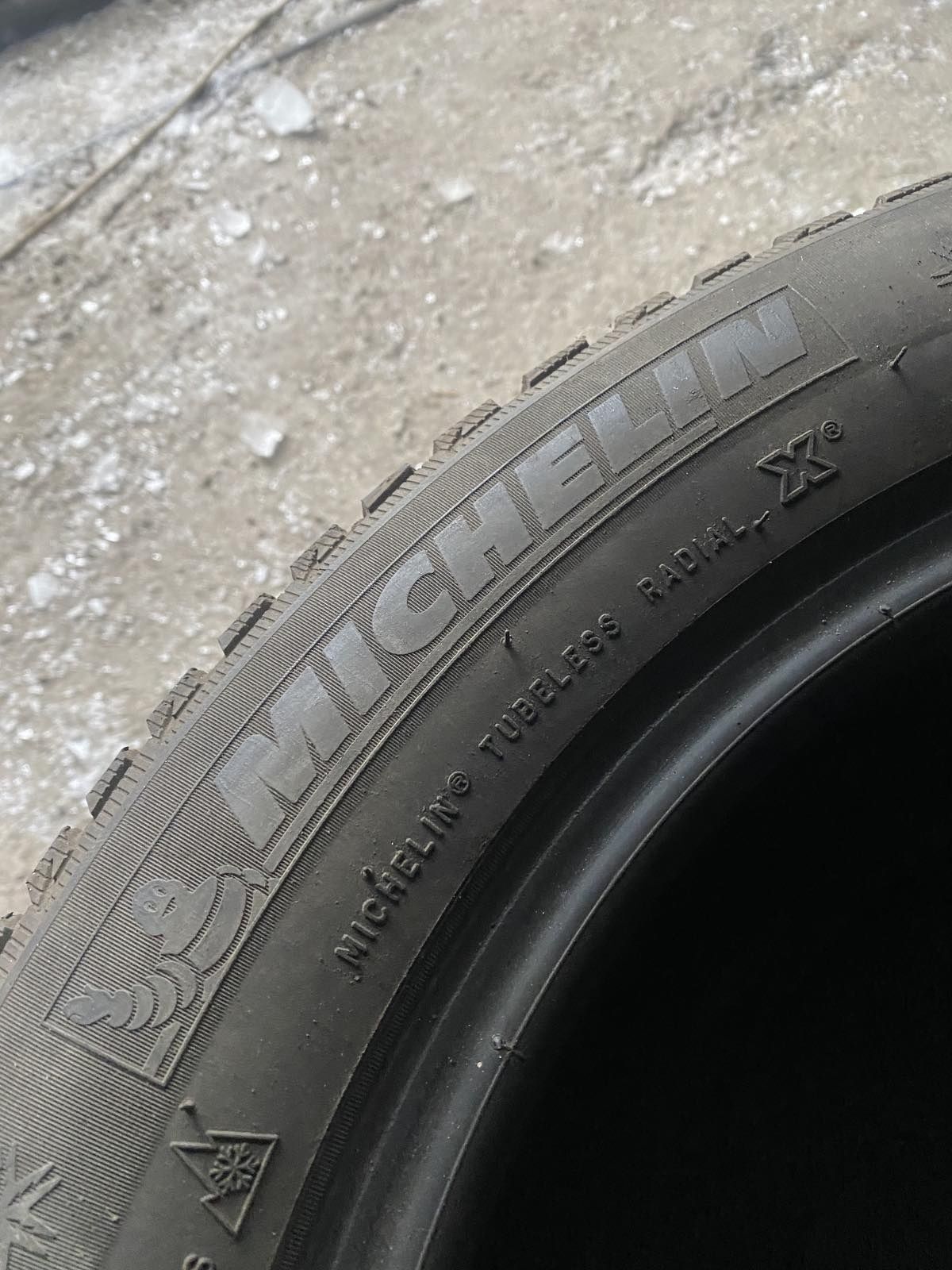 225.55.17 Michelin 4шт зима БУ склад шины резина из Европы 55 R17 RFT