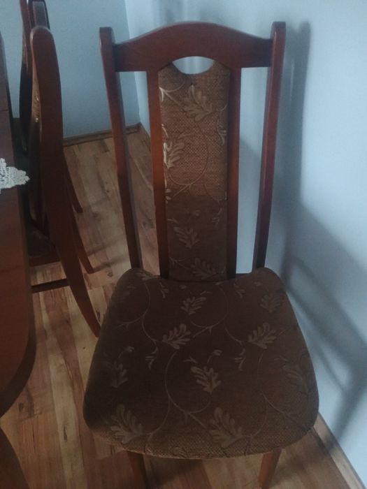 Meble pokojowe stół