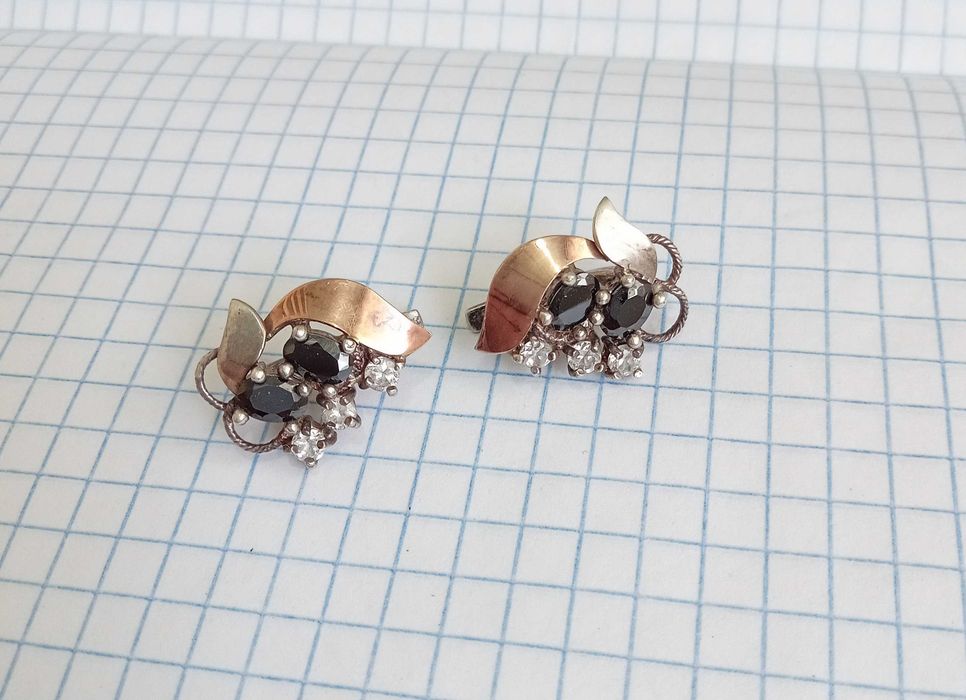 Сережки Срібло 925 проба. Камені. Вставки золота. Вага 6,11 г.