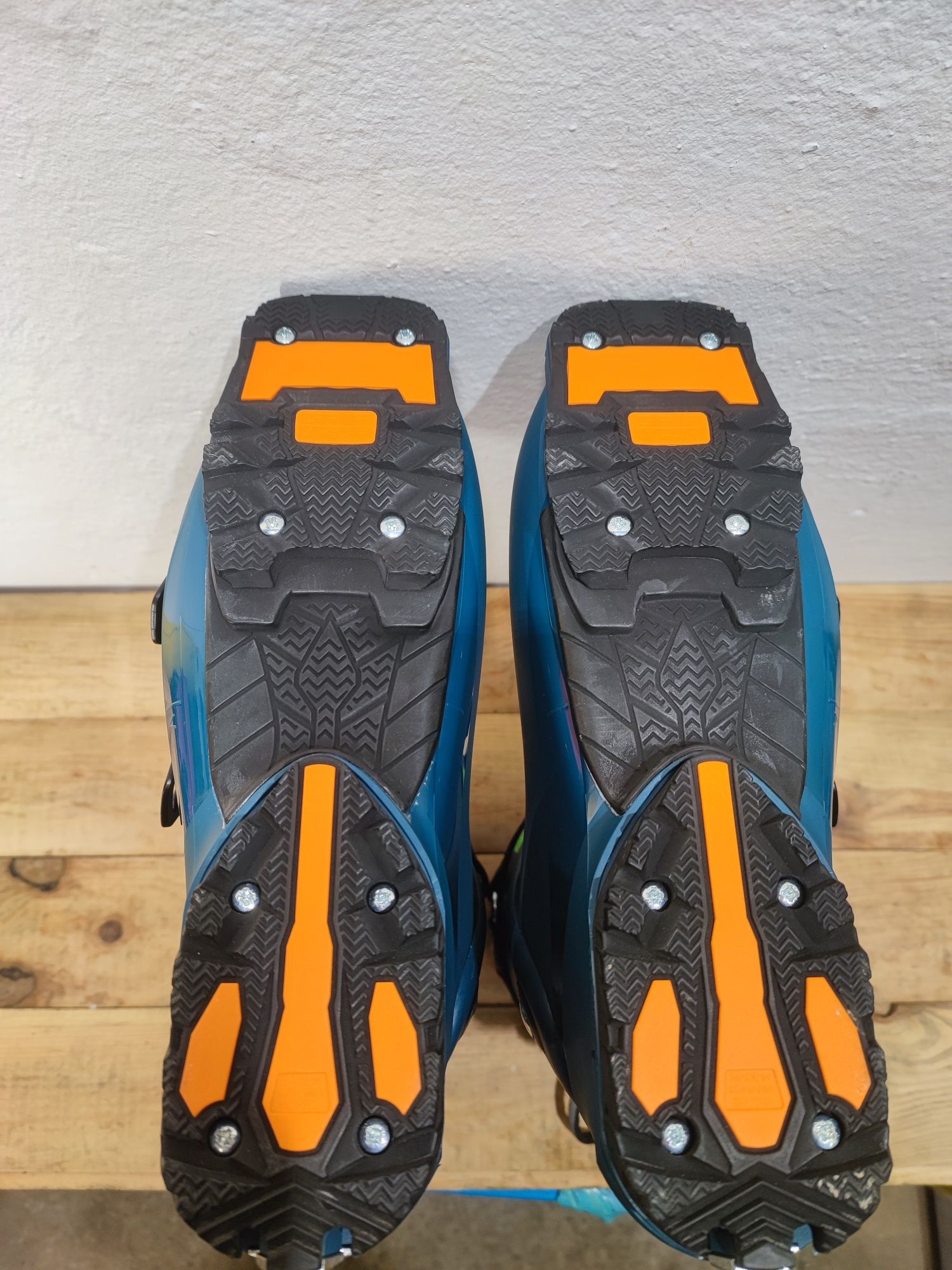 Nr 1458 U niwersalne buty narciarskie Lange XT3 130 , 25.5