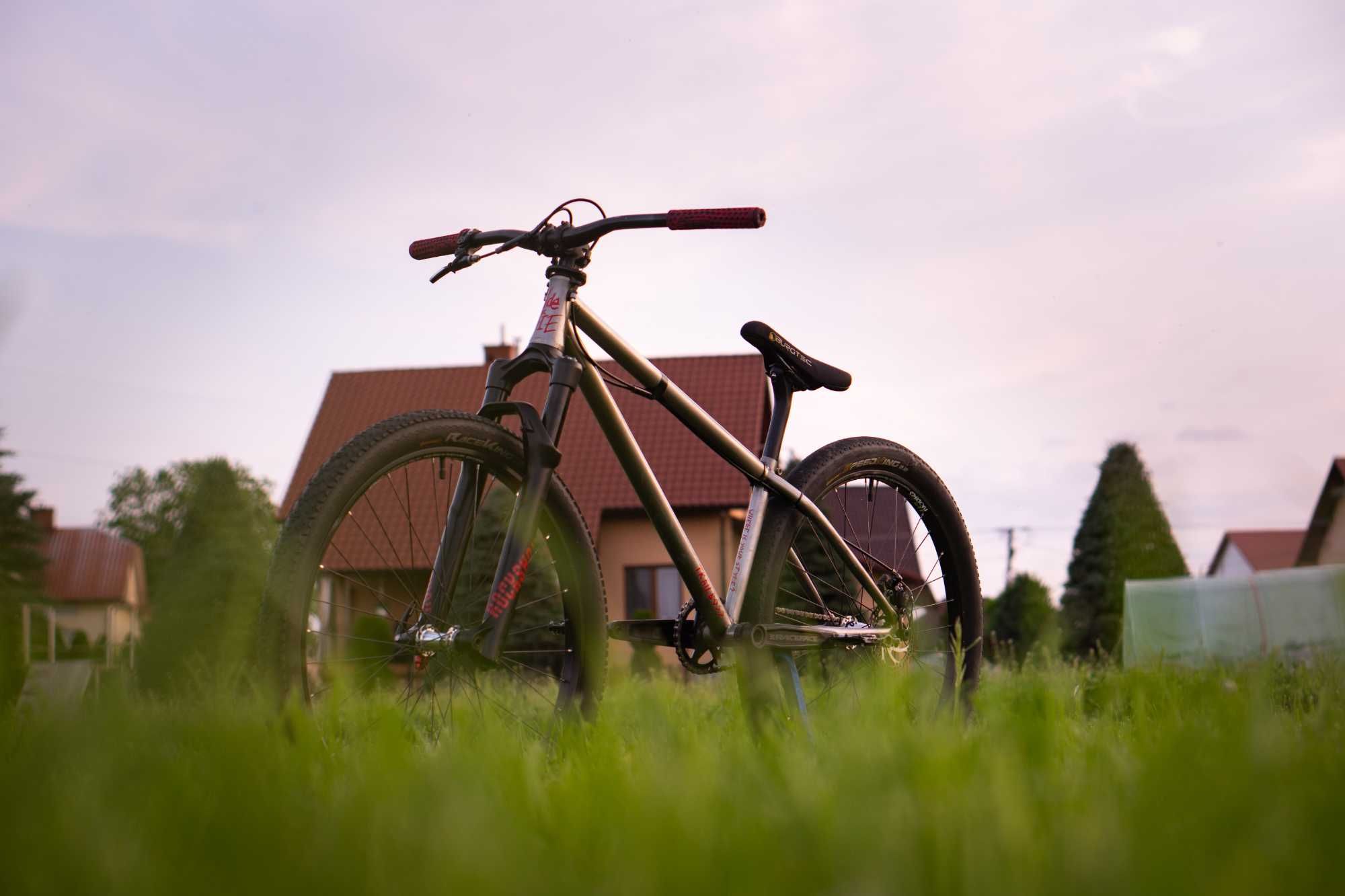 Octane One Void "TRAILBOSS" | Rock Shox, Speed King, Chromag