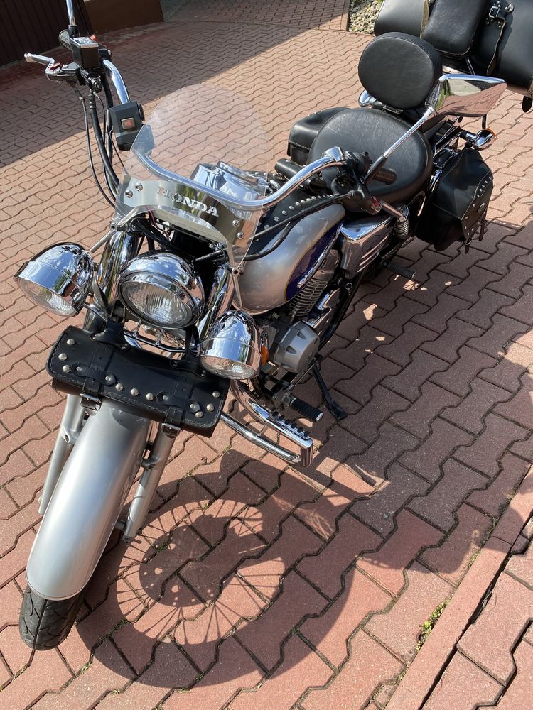 Motocykl Honda Shadow – 2001, 125 cm³