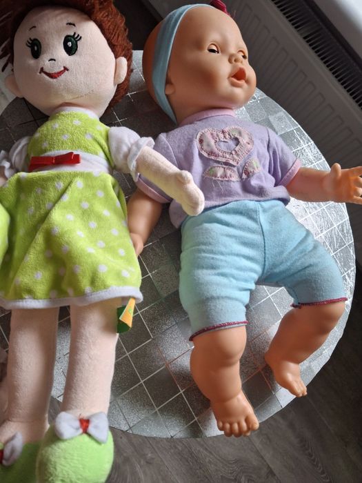 Продам  две куклы.