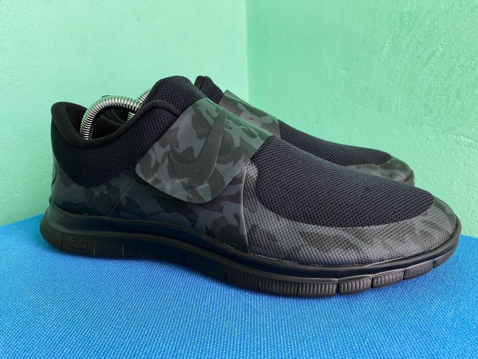 Кросівки Nike Free Socfly