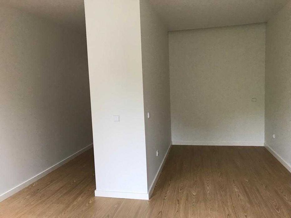 Arrenda-se T0 - Heroísmo