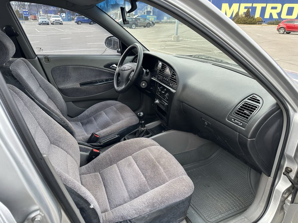 Продам Daewoo Nubira 2 2001года