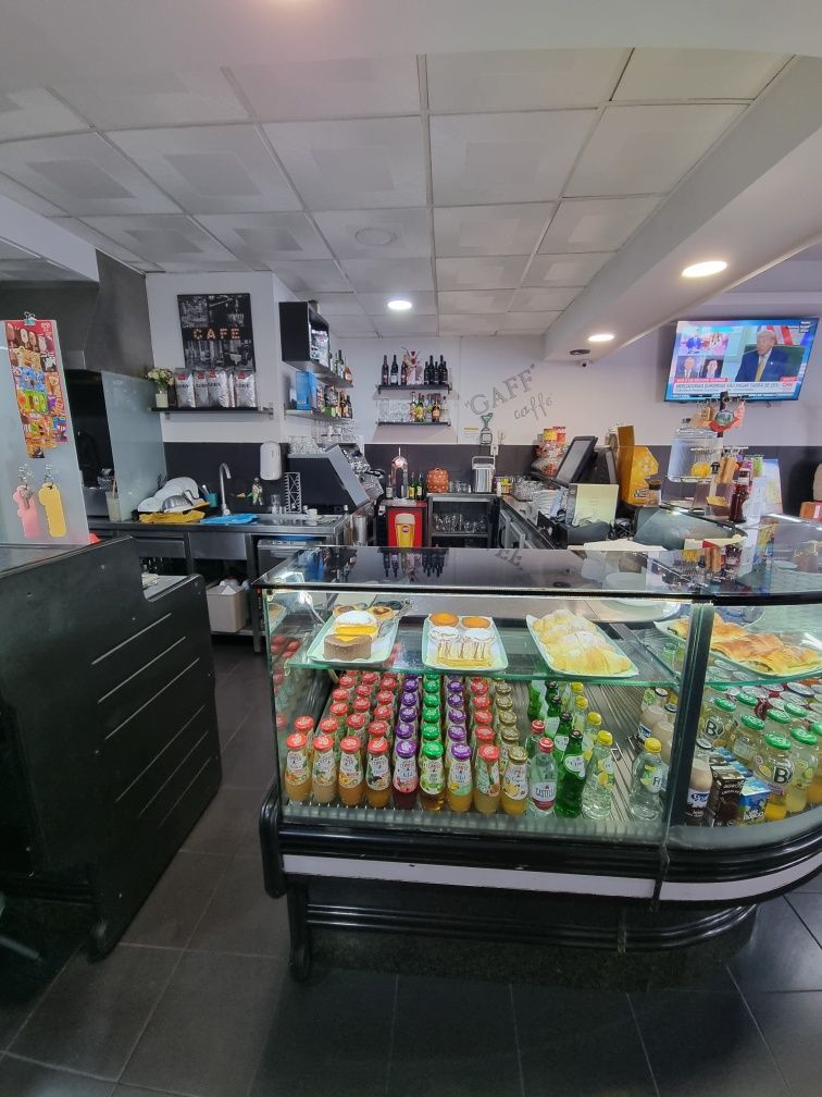 Trespasse Café para passagem em Rio Tinto