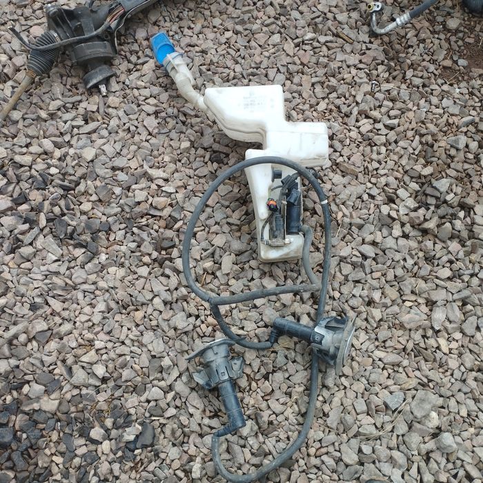 Volkswagen Touran zbiorniczek spryskiwaczy spryski pompki komplet ory