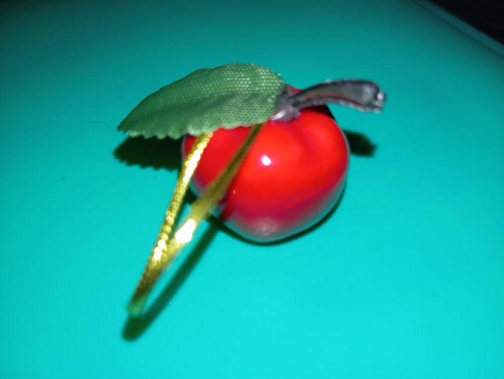 Jabłuszko lakierowane, dekoracyjne , zawieszka
