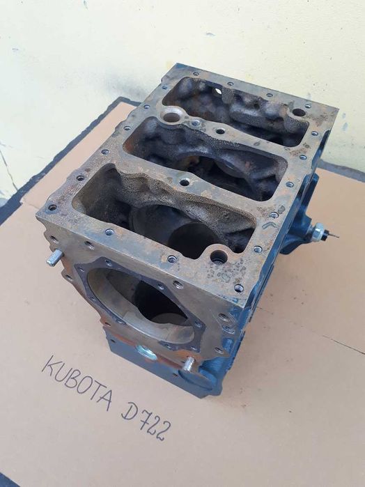 Blok słupek Silnik Kubota D722 67mm STD