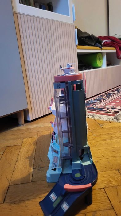 Parking garaż elektryczna winda samochodziki autka