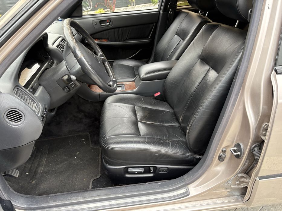 Lexus ls400 rok 1993