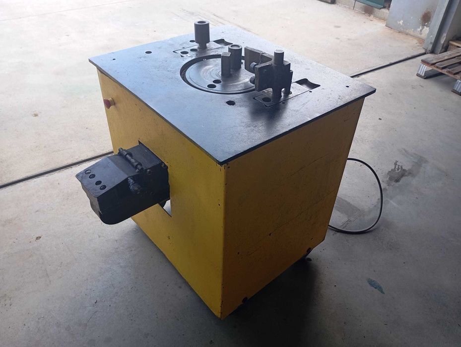 Máquina de Dobrar Ferro Electrica