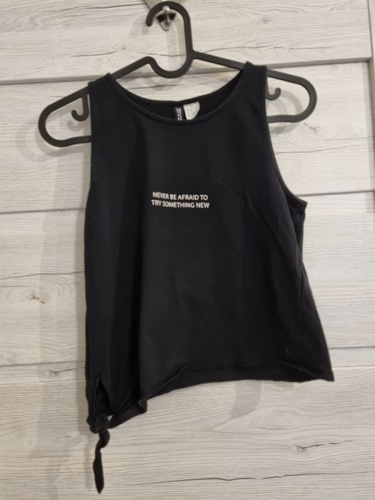 Crop top damski z wiązaniem