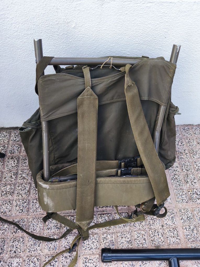 Mochila estilo militar