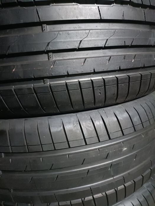 Pneus  235/55/19