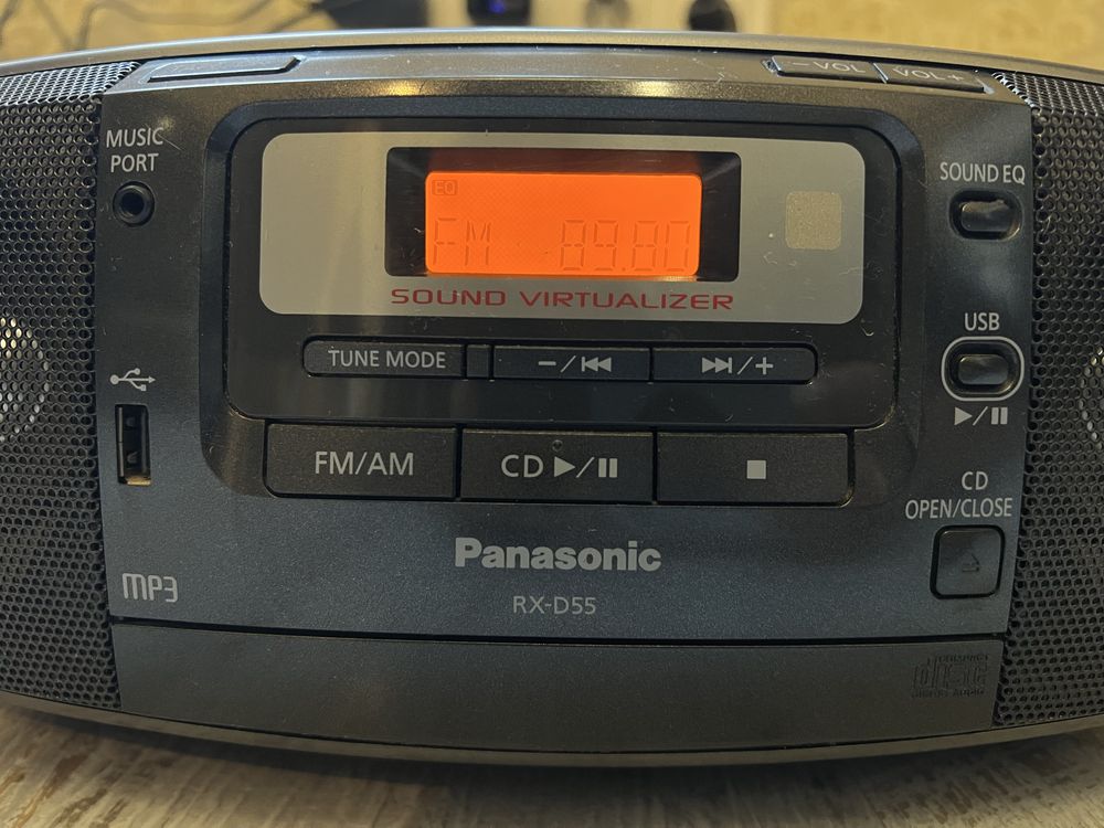 Продам магнитофон panasonic rx-d55 , usb , aux , sd , кассеты